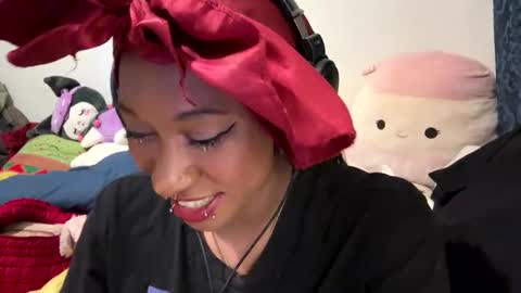 Snapshot of ghastgirlt_t chatting on November 13, 4:55 am ghastgirlt_t online show from November 13, 4:55 am