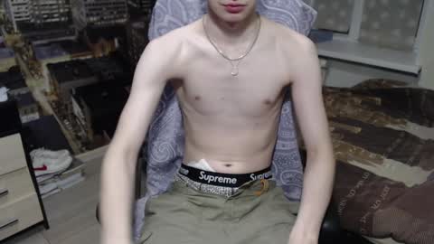 Snapshot of ghostfacefriends chatting on December 7, 5:42 pm Fedya online show from December 7, 5:42 pm