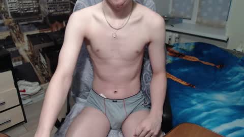 Snapshot of ghostfacefriends chatting on December 30, 4:31 am Fedya online show from December 30, 4:31 am