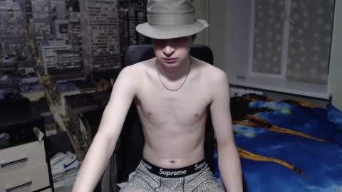 Snapshot of ghostfacefriends chatting on February 9, 5:11 pm Fedya online show from February 9, 5:11 pm