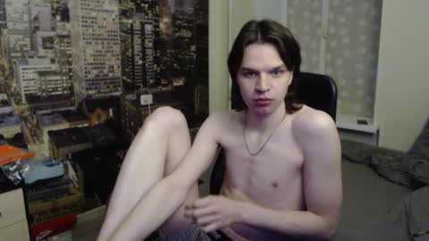 Snapshot of ghostfacefriends chatting on December 14, 1:33 am Fedya online show from December 14, 1:33 am