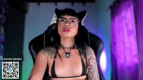 Sara online show from June 19, 8:12 pm