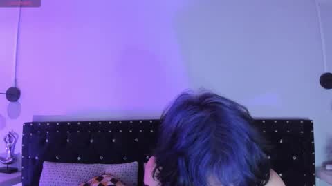 Allison  online show from January 7, 8:11 pm