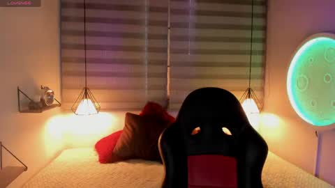 Allison  online show from May 1, 1:16 pm