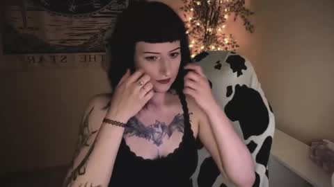 Snapshot of ghoticspectre chatting on June 9, 1:23 pm ghoticspectre online show from June 9, 1:23 pm