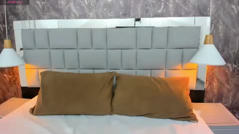 Snapshot of gia_bell chatting on June 25, 1:48 pm gia_bell online show from June 25, 1:48 pm