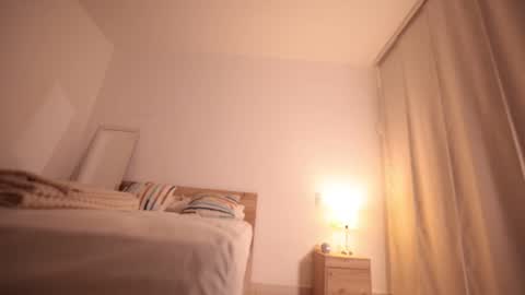 Snapshot of gia_curly chatting on November 9, 1:15 am Leo online show from November 9, 1:15 am