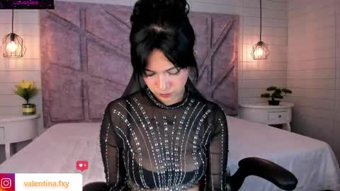Gia online show from May 15, 1:29 pm