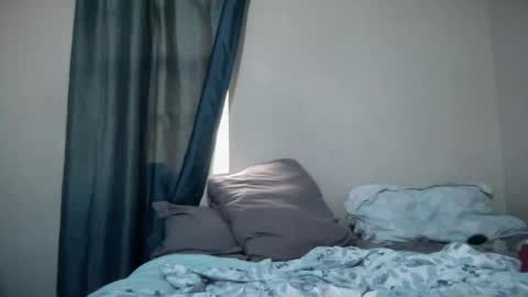 Snapshot of gia_is_horny chatting on January 25, 8:53 pm The Queen of Squirt online show from January 25, 8:53 pm