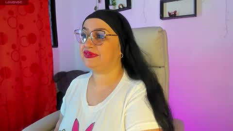 nahomi online show from February 4, 10:36 pm