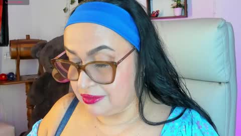 nahomi online show from April 29, 10:27 pm