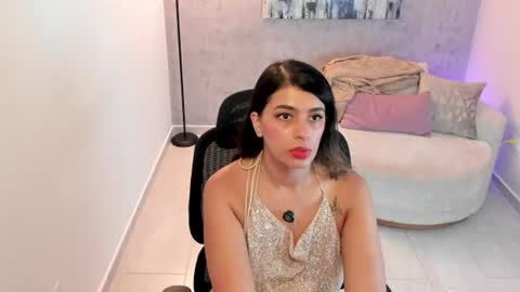 Gia online show from July 30, 7:02 pm