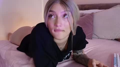 Gia online show from February 19, 6:21 pm