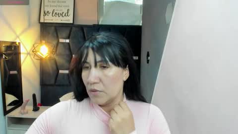 Snapshot of giafox_ chatting on October 5, 1:20 pm G I A FOX online show from October 5, 1:20 pm
