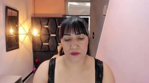 G I A  FOX online show from December 16, 1:16 pm