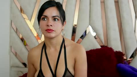 GiannaDreams online show from May 18, 4:13 pm