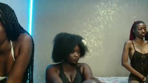 Gianna online show from November 28, 3:58 pm