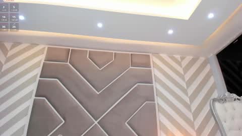 Snapshot of giannasue chatting on December 3, 7:55 pm giannasue online show from December 3, 7:55 pm