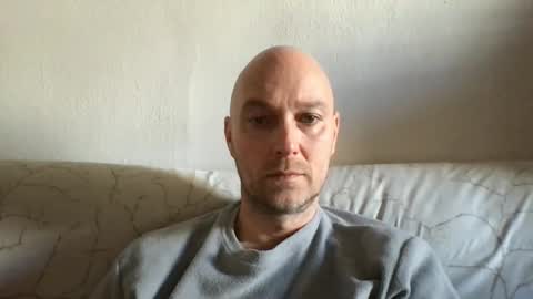 giannipaciotti online show from April 8, 9:09 am