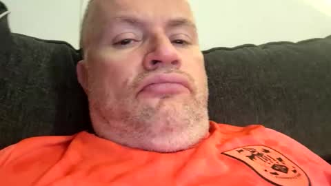 Snapshot of giddyup2222222 chatting on December 2, 12:49 am giddyup2222222 online show from December 2, 12:49 am