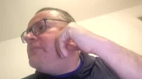 Snapshot of giddyup2222222 chatting on December 22, 6:43 am giddyup2222222 online show from December 22, 6:43 am