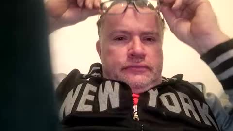 Snapshot of giddyup2222222 chatting on January 15, 10:31 am giddyup2222222 online show from January 15, 10:31 am