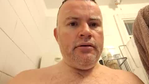 Snapshot of giddyup2222222 chatting on February 14, 5:43 pm giddyup2222222 online show from February 14, 5:43 pm