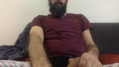 Snapshot of giggy81 chatting on October 5, 7:17 am iggy online show from October 5, 7:17 am