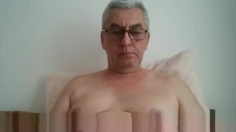 gigi1970 online show from May 23, 10:41 am