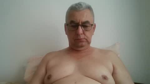 Snapshot of gigi1970 chatting on June 29, 7:25 am gigi1970 online show from June 29, 7:25 am