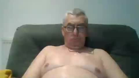 Snapshot of gigi1970 chatting on July 4, 7:53 pm gigi1970 online show from July 4, 7:53 pm