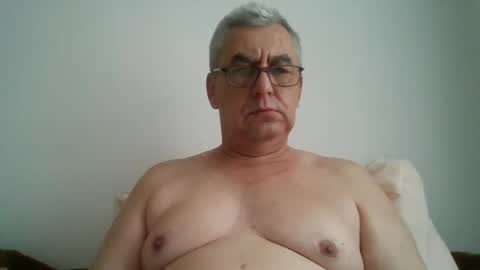 Snapshot of gigi1970 chatting on July 22, 7:00 am gigi1970 online show from July 22, 7:00 am