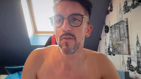 Gigi online show from May 9, 4:12 pm