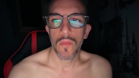 Gigi online show from July 26, 3:04 am