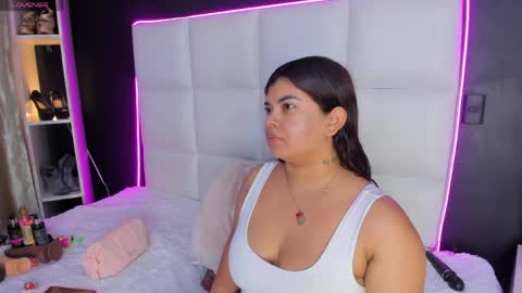 Gigi  online show from April 27, 12:47 pm
