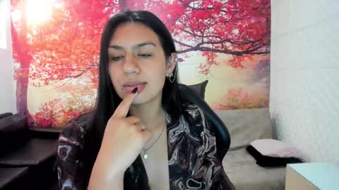 Snapshot of gigi_gilt_ chatting on February 16, 1:38 pm Gigi 3 online show from February 16, 1:38 pm