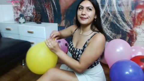Gigi 3 online show from June 23, 9:02 pm