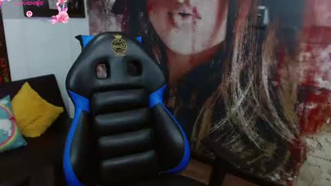 Gigi 3 online show from August 1, 9:46 pm