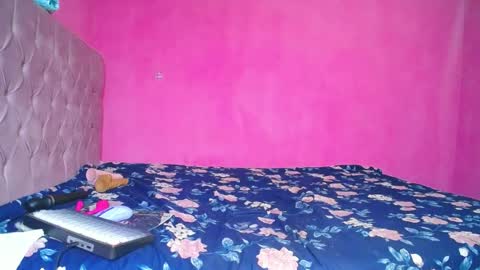 GIGI STCOTT online show from June 17, 2:03 am