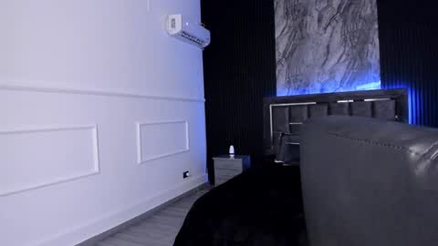 Snapshot of gigiidoll chatting on January 23, 2:17 pm Gigi Doll online show from January 23, 2:17 pm