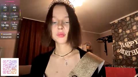 Molly online show from November 5, 7:58 pm