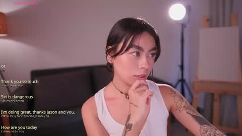 Snapshot of gigilee_ chatting on July 19, 12:42 pm GIGI online show from July 19, 12:42 pm
