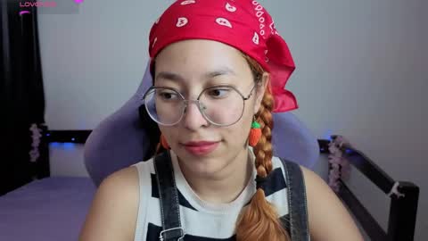 gigimooon online show from May 18, 1:24 am