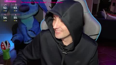 Snapshot of gil_gamesh2nd chatting on October 5, 7:07 am Mirko online show from October 5, 7:07 am