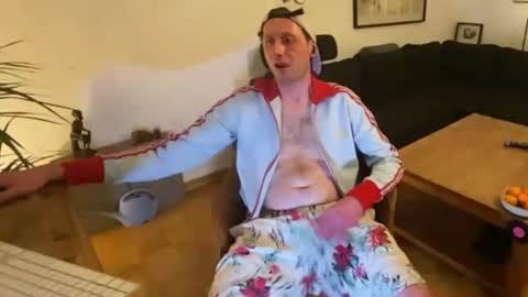 Sebastian online show from November 9, 12:09 am