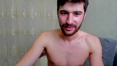 gilbertogonzales online show from December 8, 7:22 pm