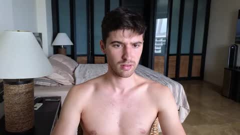 gilbertogonzales online show from November 17, 4:07 am