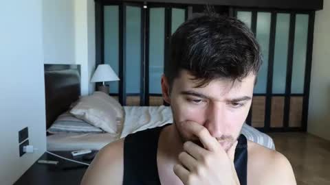 gilbertogonzales online show from December 4, 3:38 am