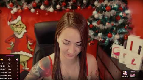 Snapshot of gina_hotlick chatting on December 15, 11:12 am gina_hotlick online show from December 15, 11:12 am