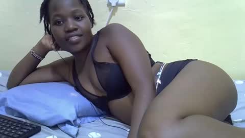 Adiliah online show from February 28, 12:00 am